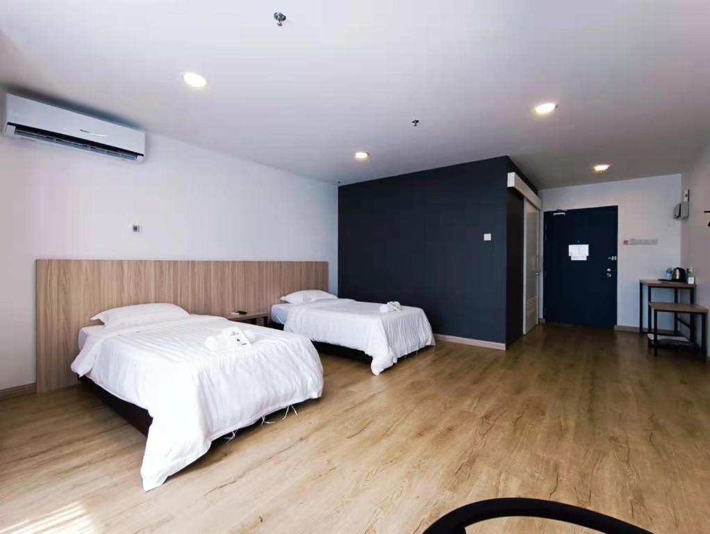 Twin Room with Disability Access at Starlink Hotel Sibu